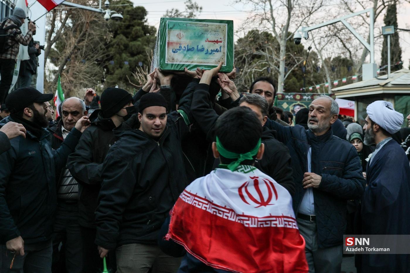 تشییع پیکر یکصد شهید مدافع امنیت تهران