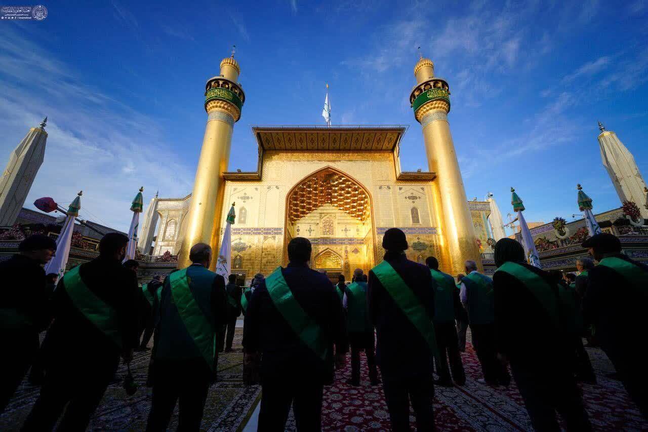 جشن مبعث توسط خادمان حرم امیرالمومنین(ع)