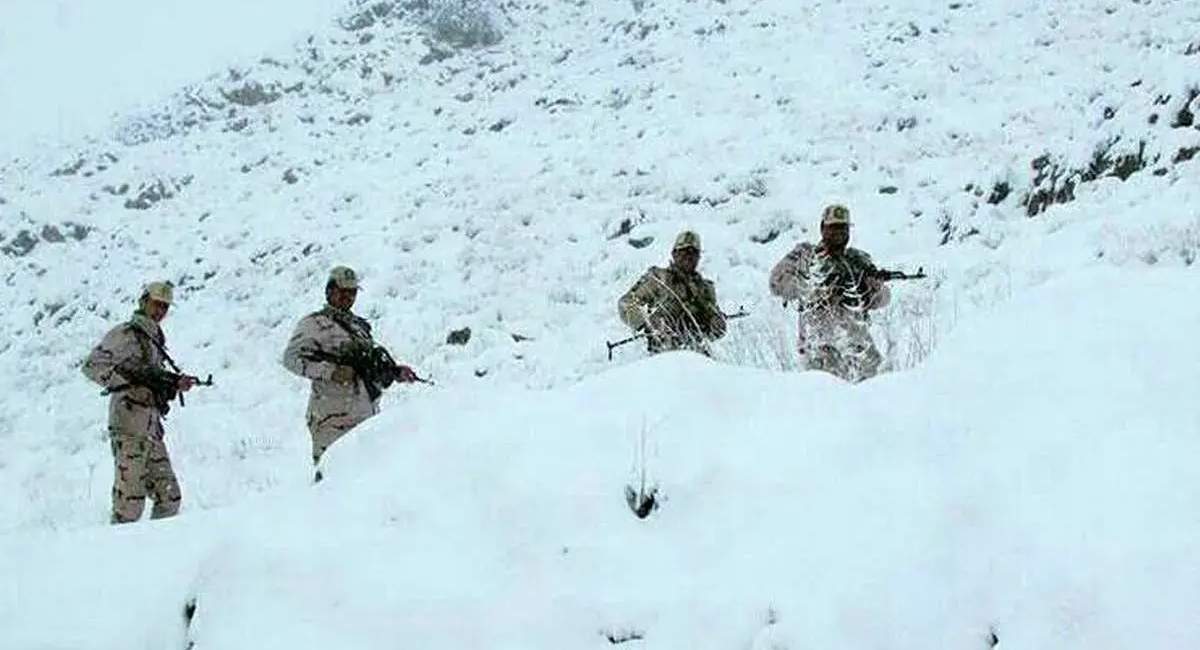 شهادت یک مرزبان در بانه بر اثر برف و سرما