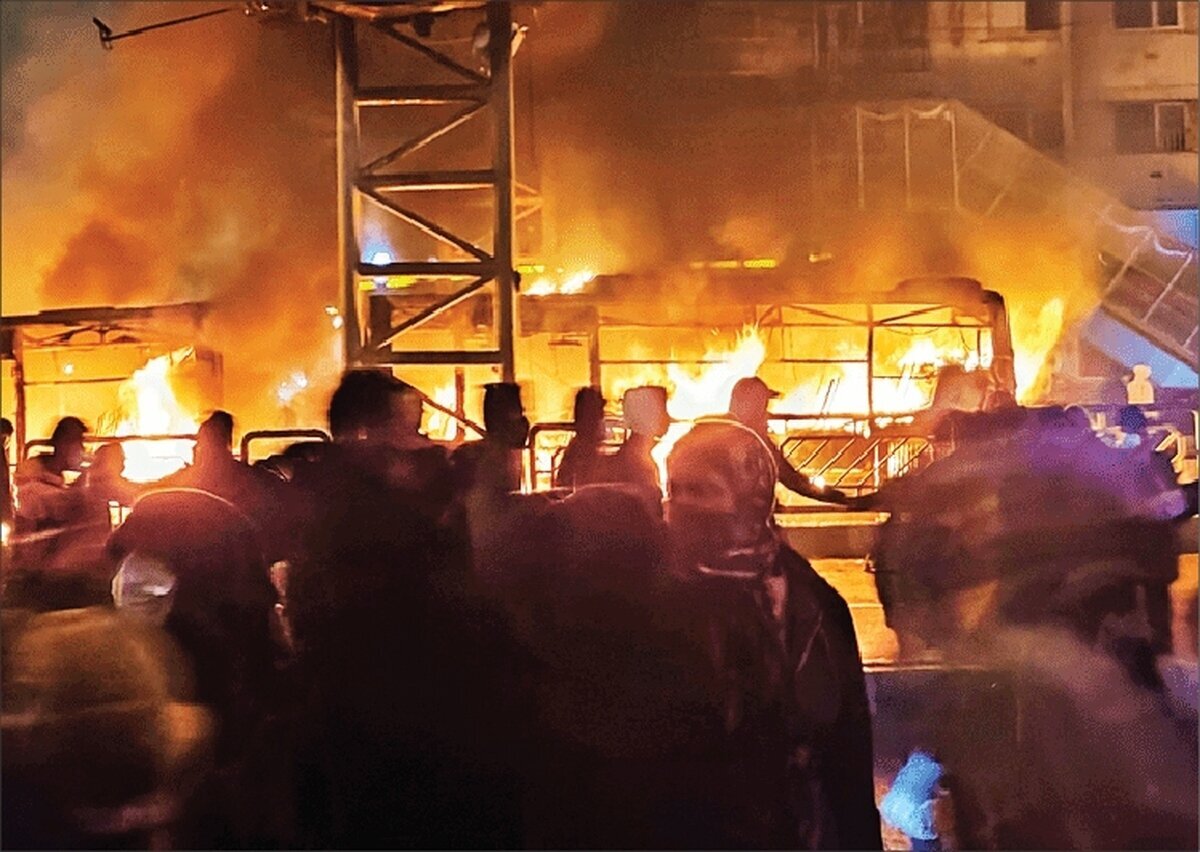 کوچه بازکردن افراطیون اصلاحات برای دشمن!/..... ملعون لکه نجاست تاریخ انقلاب! کوچه بازکردن افراطیون اصلاحات برای دشمن!/..... ملعون لکه نجاست تاریخ انقلاب!