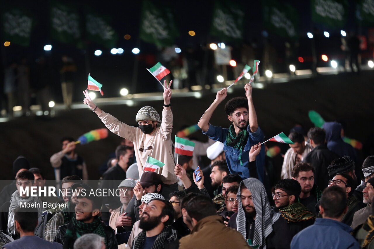 ویژه برنامه شب های بله برون در شلمچه ویژه برنامه شب های بله برون در شلمچه