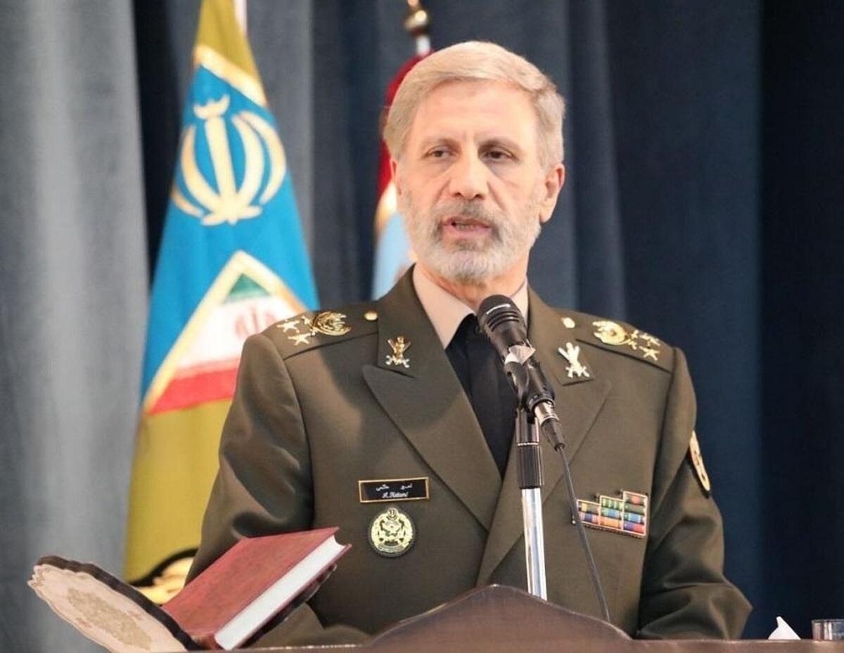 ادعای شکستناپذیری دشمن دروغ است