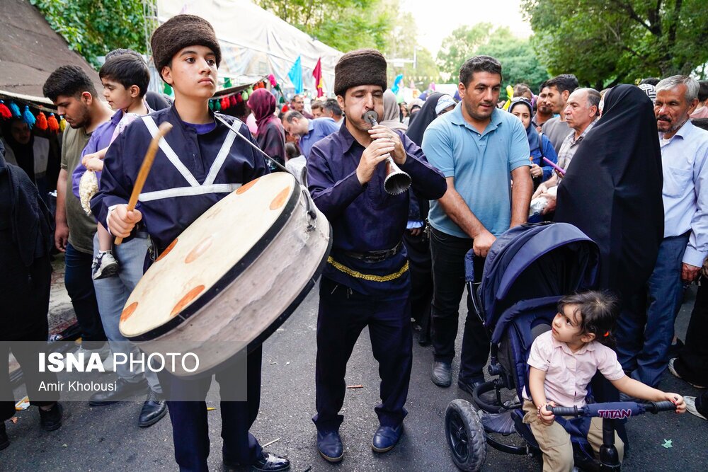 اجتماع ۵ کیلومتری امام رضایی‌ها در تهران