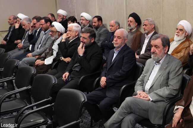 مراسم بزرگداشت شهید رئیسی و شهدای پرواز اردیبهشت