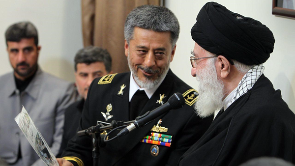 دستور رهبری به امیر سیاری برای جبران ۳۴ سال بیخبری مستند شد دستور رهبری به امیر سیاری برای جبران ۳۴ سال بیخبری مستند شد
