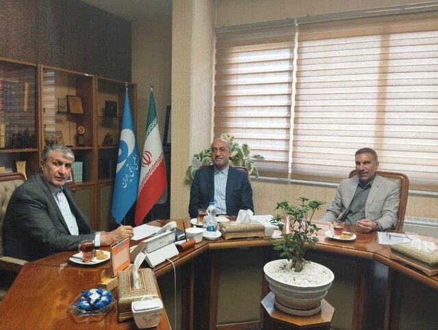 دیدار استاندار کرمانشاه با رییس سازمان انرژی اتمی