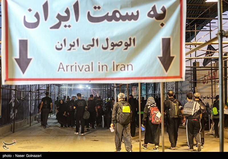 بازگشت زائرین اربعین حسینی از مرز مهران