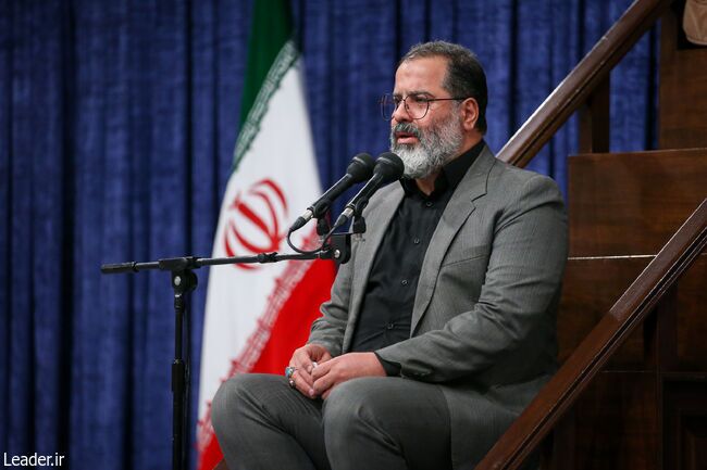 برگزاری مراسم بزرگداشت شهدای جنگ تحمیلی اخیر با حضور و سخنرانی رهبر معظم انقلاب