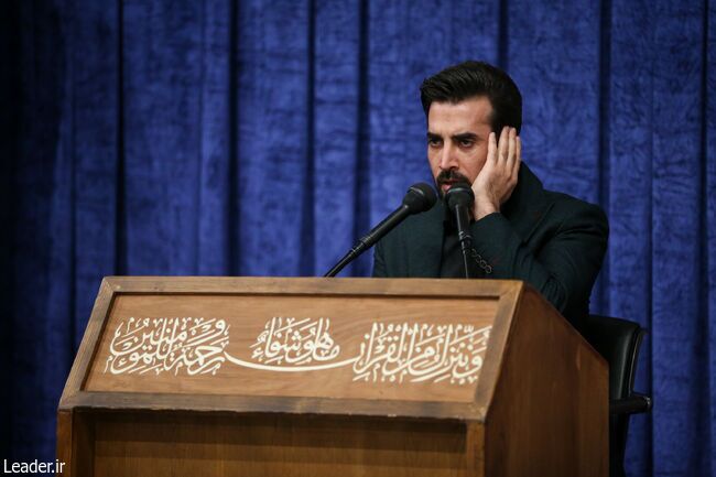 برگزاری مراسم بزرگداشت شهدای جنگ تحمیلی اخیر با حضور و سخنرانی رهبر معظم انقلاب
