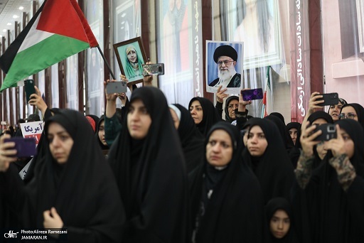 اجتماع بزرگ گرامیداشت ۱۱۰ شهید زن و کودک دفاع مقدس ۱۲ روزه تهران