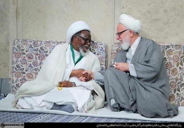 مراسم گرامیداشت عید میلاد پیامبر اکرم(ص) و امام صادق(ع) در حسینیه امام خمینی(ره)