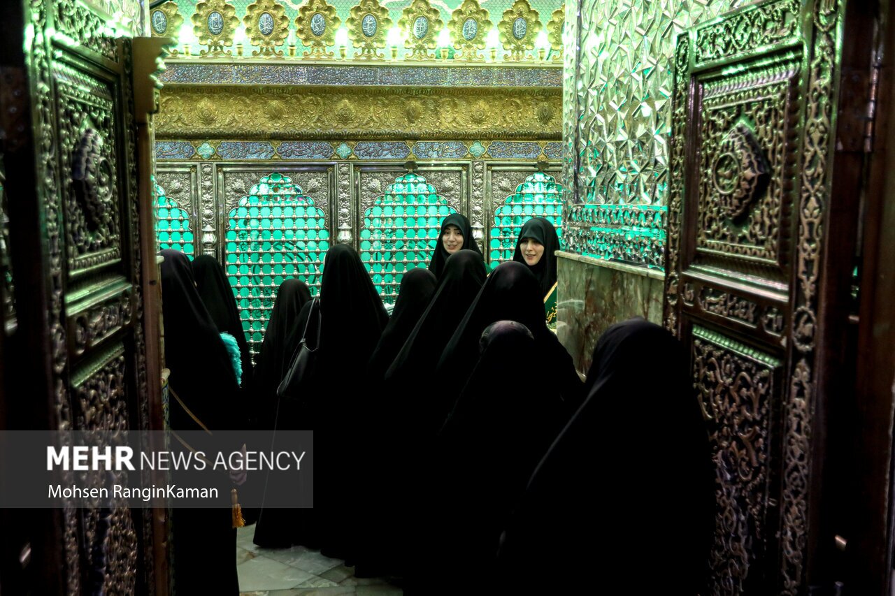 آیین غبارروبی ضریح مطهر آستان مقدس امامزاده صالح (ع)