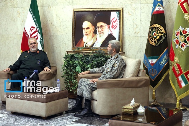دیدار فرمانده کل سپاه با فرمانده کل ارتش