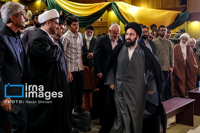 تصاویر بزرگداشت شهید نصرالله در دانشگاه تهران