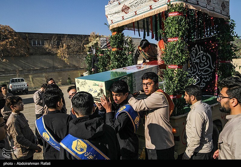 استقبال از 4 شهید گمنام در دبیرستان شریعتی همدان