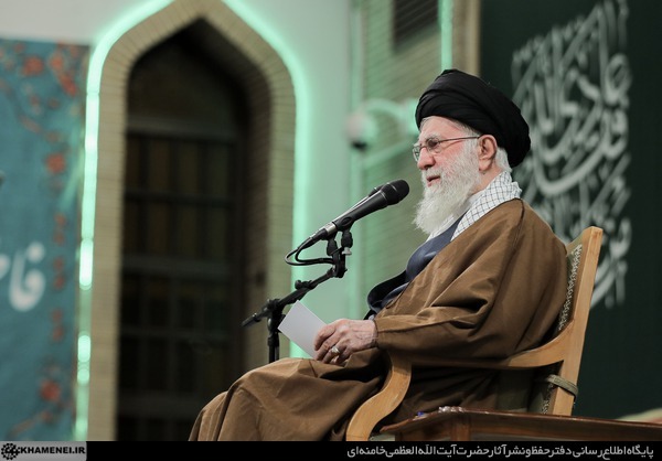 دیدار هزاران نفر از زنان و دختران