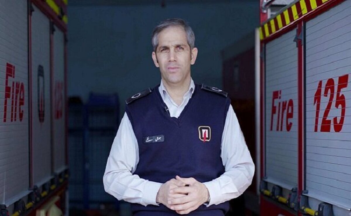 تصادف زنجیرهای ۱۶ خودرو در بزرگراه امام علی(ع) بر اثر نشت گازوئیل تصادف زنجیرهای ۱۶ خودرو در بزرگراه امام علی(ع) بر اثر نشت گازوئیل