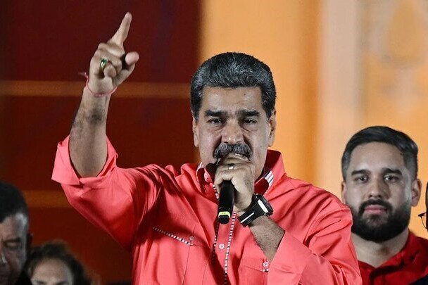 مادورو: برای پیروزی آماده میشویم/ از حمایتهای ایران ممنونیم مادورو: برای پیروزی آماده میشویم/ از حمایتهای ایران ممنونیم