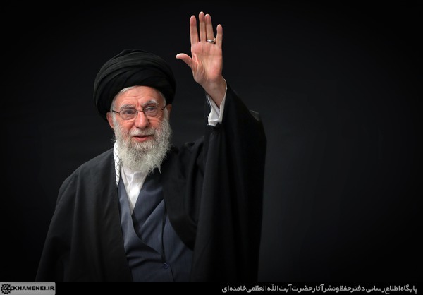 رهبر انقلاب الگوی پاسداشت شهیده راه ولایت؛ آقا جان نذرتان قبول! رهبر انقلاب الگوی پاسداشت شهیده راه ولایت؛ آقا جان نذرتان قبول!