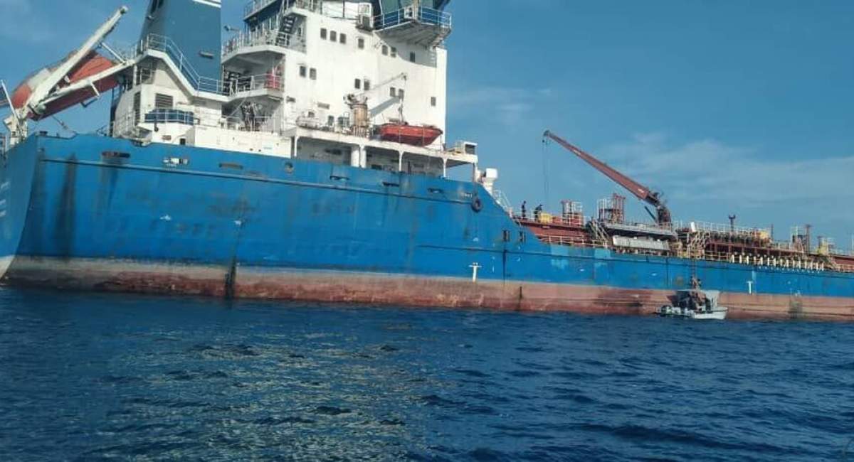 توقیف کشتی نفتکش خارجی به اتهام حمل ۶ میلیون لیتر سوخت قاچاق