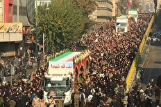 دیروز تهران فرق داشت/بدرقه باشکوه ۱۰۰ شهید گمنام بر دوش پایتخت‌نشینان