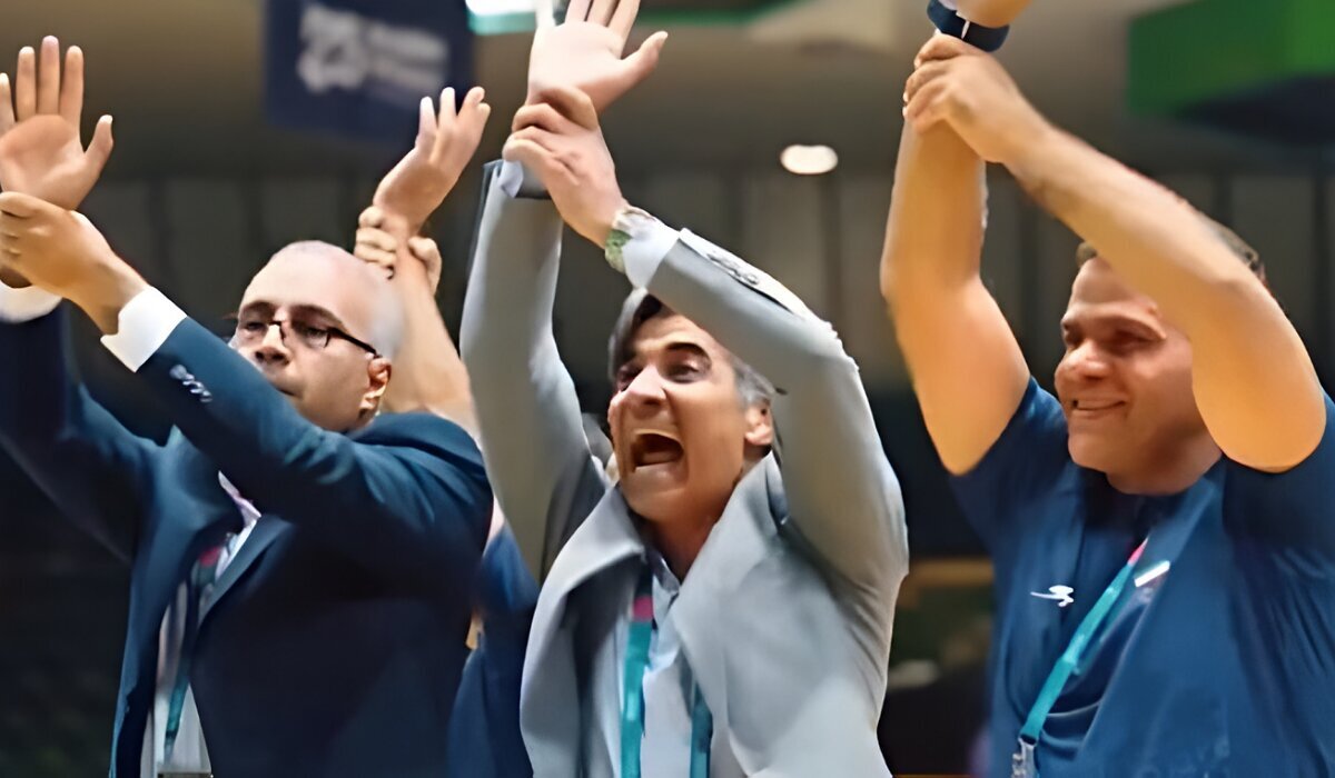 حرکت وحید شمسایی؛ بیان هویت یا نقض وحدت؟ حرکت وحید شمسایی؛ بیان هویت یا نقض وحدت؟