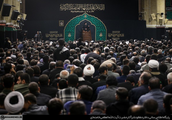 آخرین شب مراسم عزاداری ایام شهادت حضرت فاطمةالزهرا سلاماللهعلیها در حسینیه امام خمینی(ره) آخرین شب مراسم عزاداری ایام شهادت حضرت فاطمةالزهرا سلاماللهعلیها در حسینیه امام خمینی(ره)