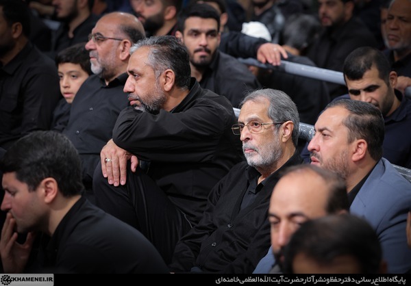 آخرین شب مراسم عزاداری ایام شهادت حضرت فاطمةالزهرا سلاماللهعلیها در حسینیه امام خمینی(ره) آخرین شب مراسم عزاداری ایام شهادت حضرت فاطمةالزهرا سلاماللهعلیها در حسینیه امام خمینی(ره)