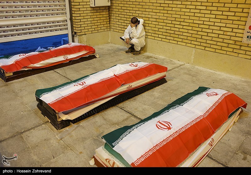 ورود پیکرهای 84 شهید ناو دنا به بهشت زهرا ورود پیکرهای 84 شهید ناو دنا به بهشت زهرا