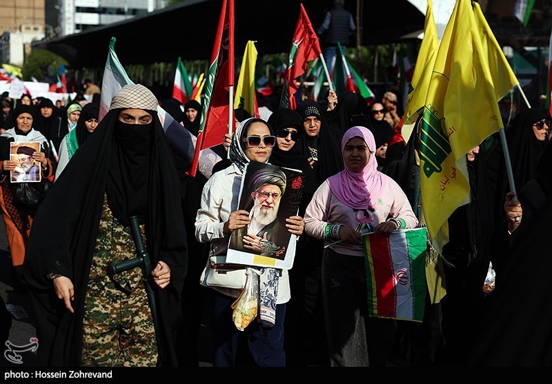 اجتماع بزرگ دختران جانفدای ایران اجتماع بزرگ دختران جانفدای ایران