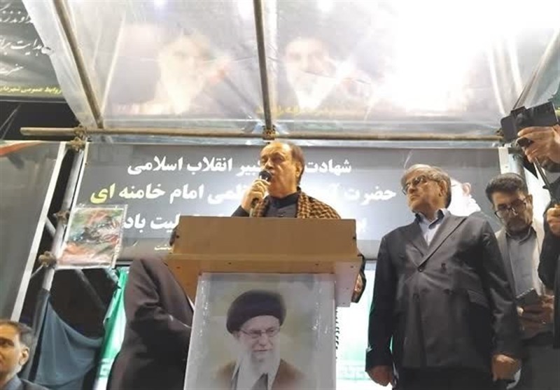 واریز درآمد تنگه هرمز به بانک مرکزی/ زیر بار مذاکره تحمیلی نمی‌‌رویم