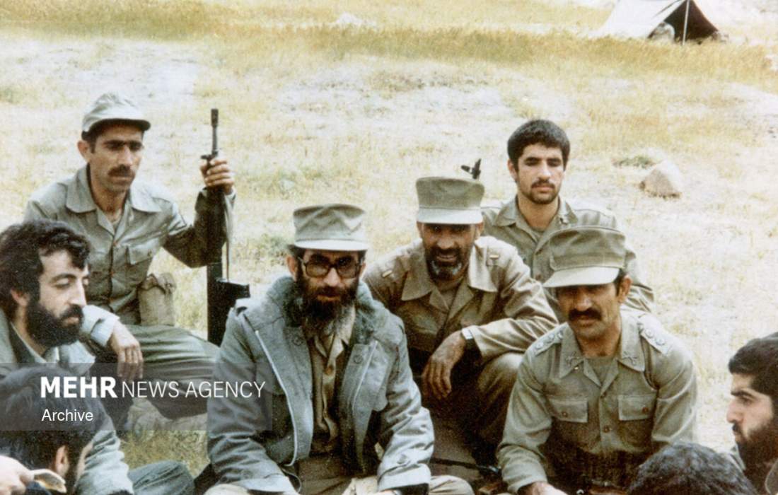 تصاویر کمتر دیده شده از رهبر شهید تصاویر کمتر دیده شده از رهبر شهید