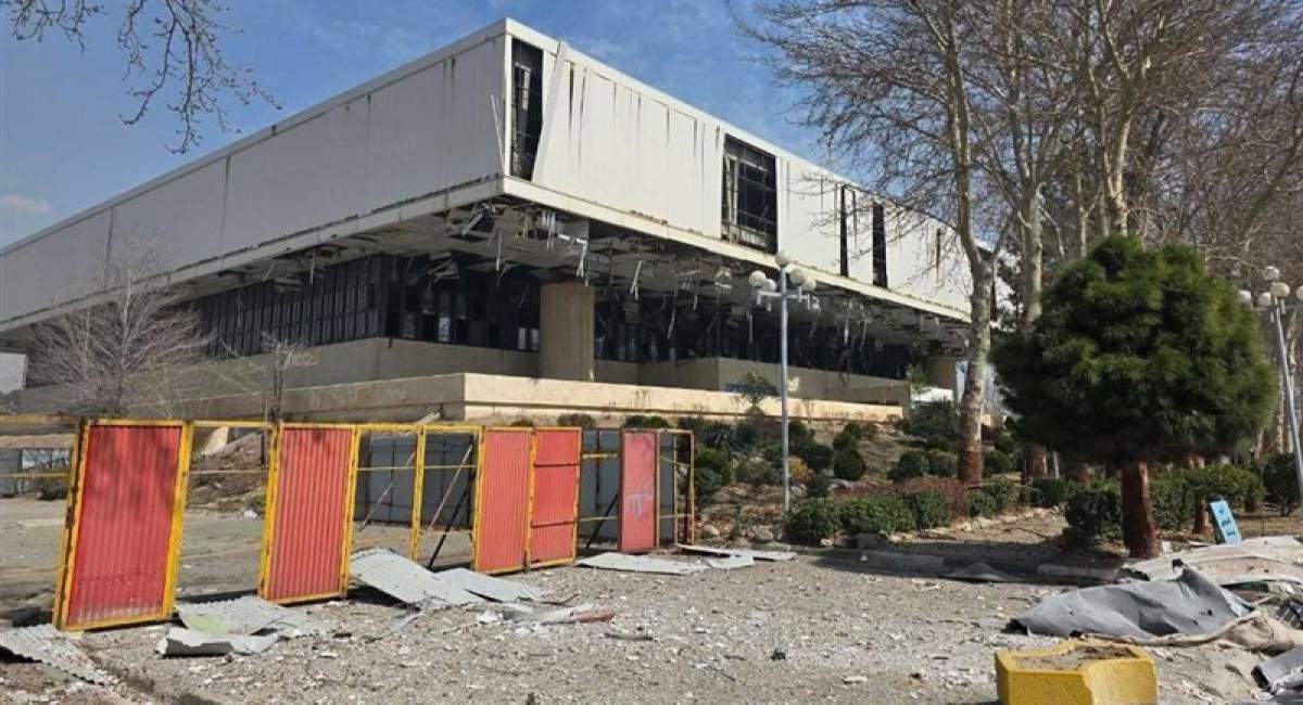 حمله دشمن به ۲۰۳ مکان ورزشی در ۱۷ استان/ برآورد ۸۳۰۰ میلیارد تومانی برای بازسازی اماکن ورزشی حمله دشمن به ۲۰۳ مکان ورزشی در ۱۷ استان/ برآورد ۸۳۰۰ میلیارد تومانی برای بازسازی اماکن ورزشی
