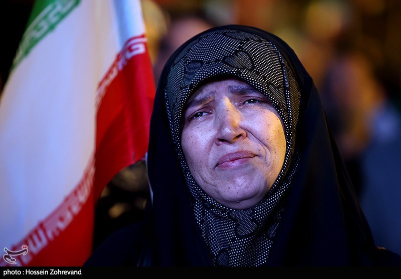 دومین شب تجمع سوگواران رهبر شهید انقلاب در تهران دومین شب تجمع سوگواران رهبر شهید انقلاب در تهران