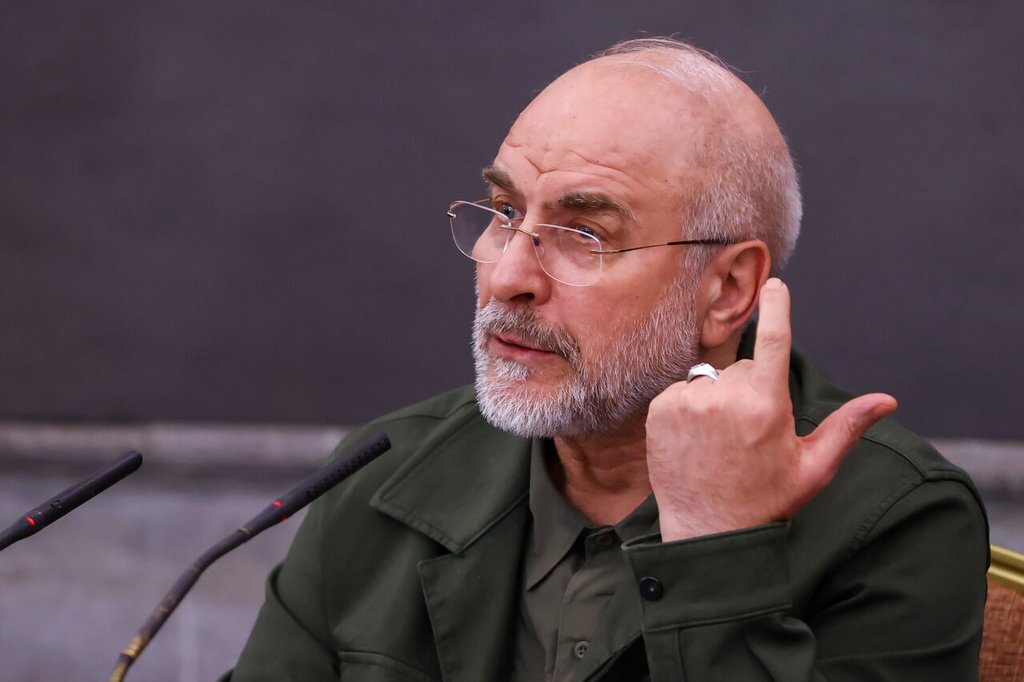 باید برخاست و ندای خون‌خواهی ملت را به جهان رساند