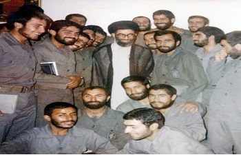 روایتی از دقتنظر و تکریم راویان تاریخ توسط رهبر شهید انقلاب روایتی از دقتنظر و تکریم راویان تاریخ توسط رهبر شهید انقلاب