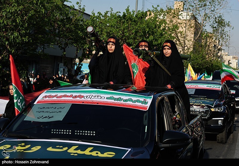 اجتماع بزرگ دختران جانفدای ایران اجتماع بزرگ دختران جانفدای ایران