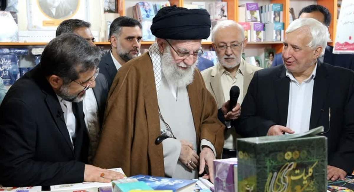 «کتابخوانترین رهبر دنیا» برازنده آقای شهید ماست «کتابخوانترین رهبر دنیا» برازنده آقای شهید ماست