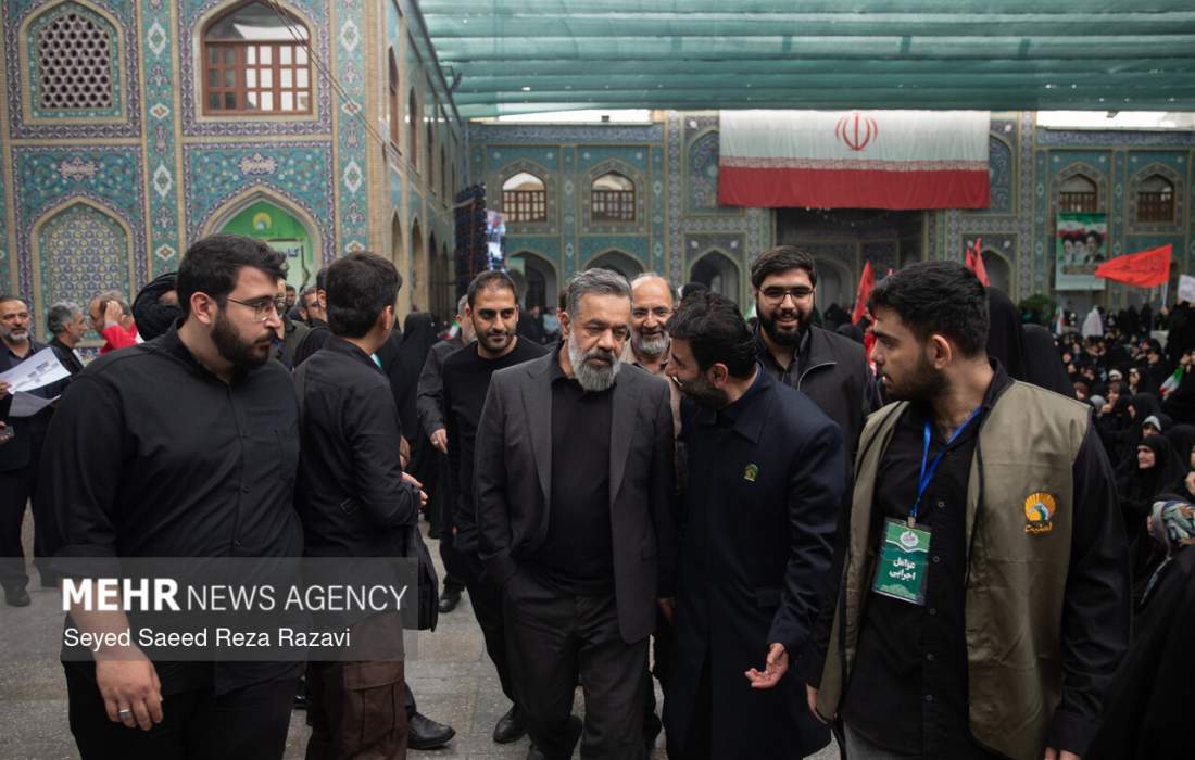 تصاویر دومین روز از مراسم یادبود خانواده شهید رهبر شهید انقلاب تصاویر دومین روز از مراسم یادبود خانواده شهید رهبر شهید انقلاب