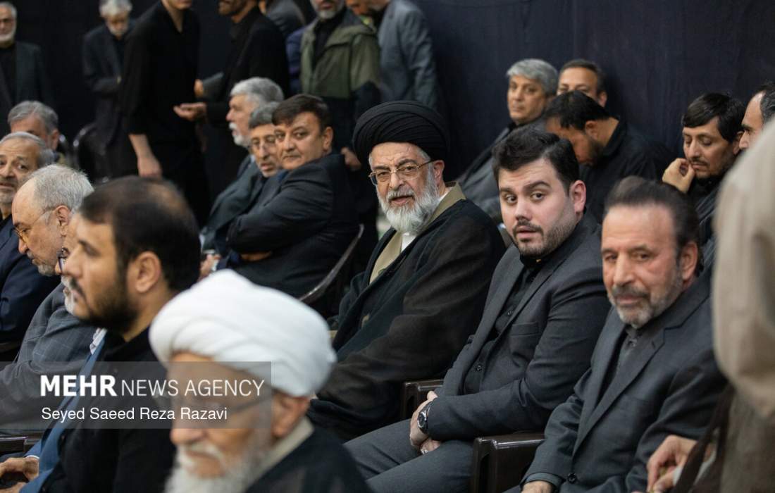 تصاویر دومین روز از مراسم یادبود خانواده شهید رهبر شهید انقلاب تصاویر دومین روز از مراسم یادبود خانواده شهید رهبر شهید انقلاب