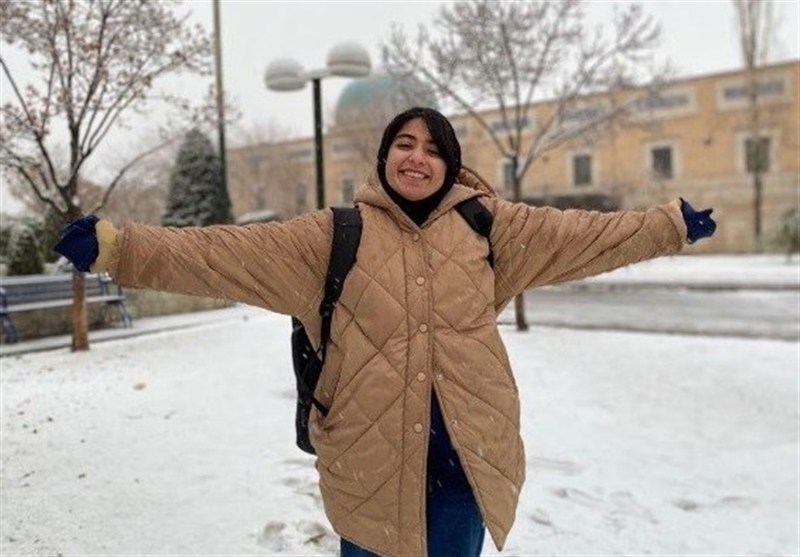 دختر صورتی ستارخان که اسرائیل لبخندش را دزدید دختر صورتی ستارخان که اسرائیل لبخندش را دزدید